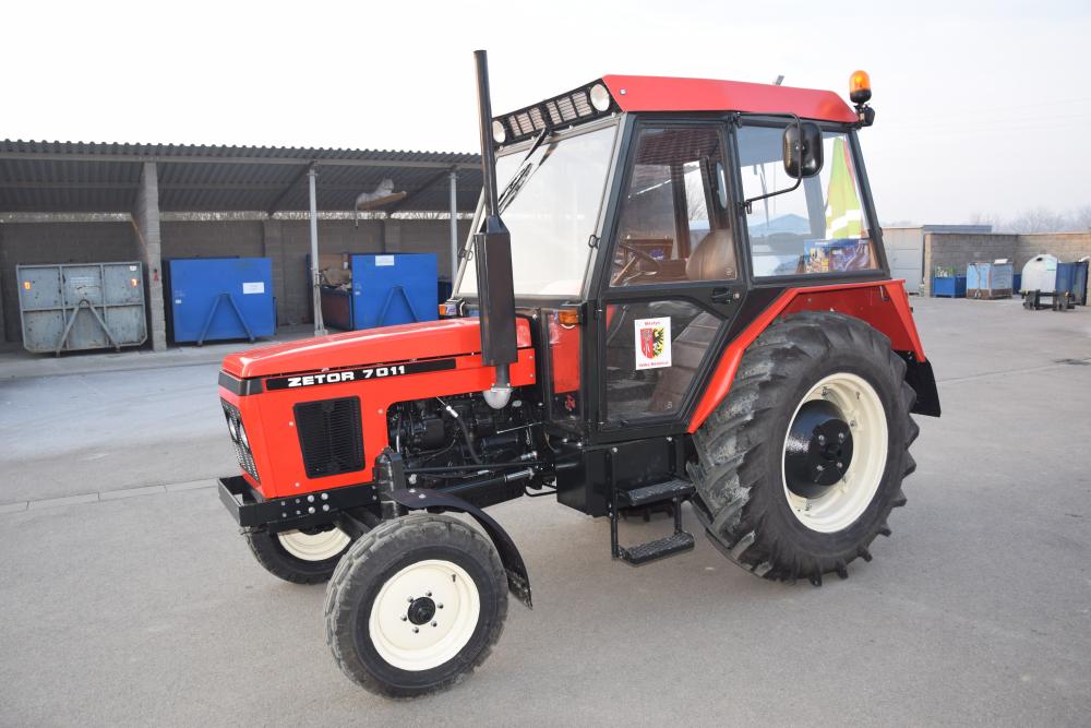Oprava traktoru ZETOR 7011 městyse Velké Němčice - Velké Němčice