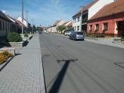 nová silnice a chodník ulice Brodačská
