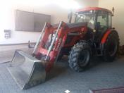 nový traktor městyse